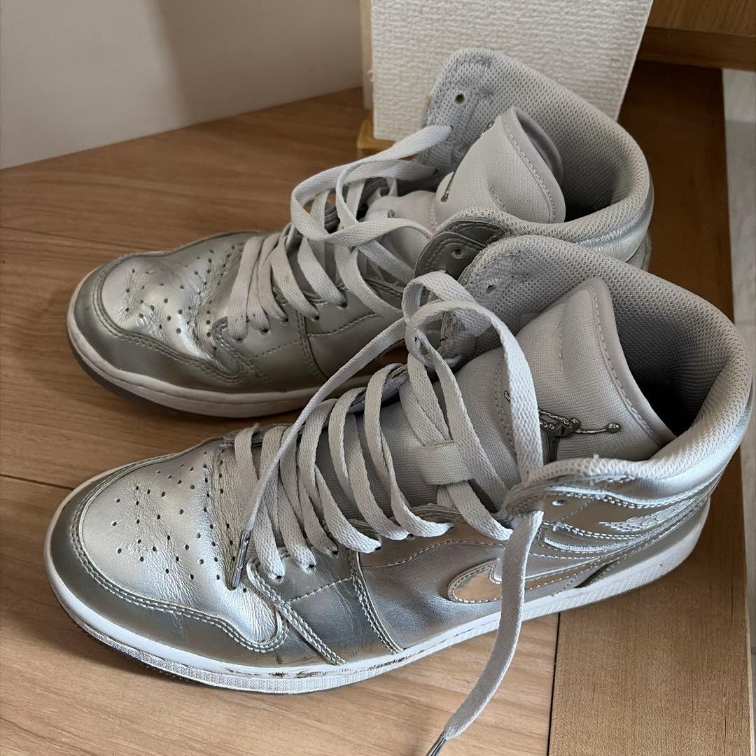 Nike Air Jordan シルバー シューズ
