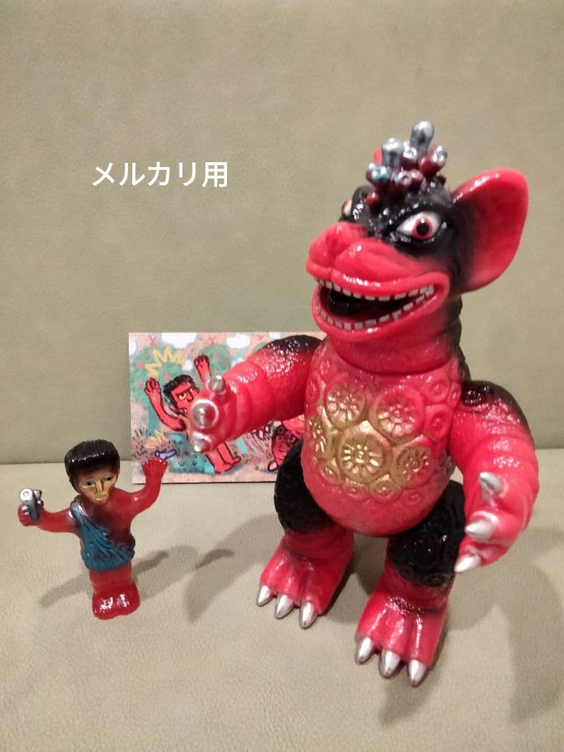 ソフビ　chubbytoys　バサンゴン　赤色　izumonster 安楽安作
