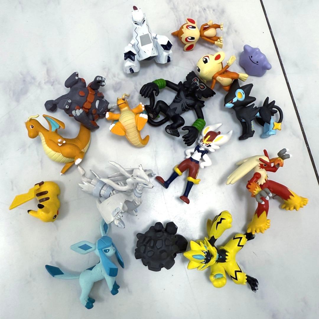 Pokémon ポケモン　モンコレ等　98個　まとめ売り　MLサイズ5体含む