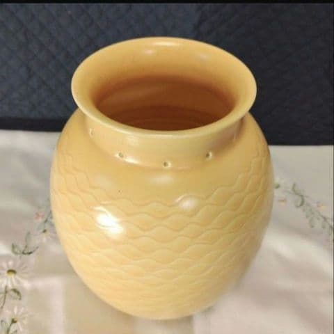 スージークーパー、アールデコ、マスタードカラーの花瓶、超レアー、超美品！