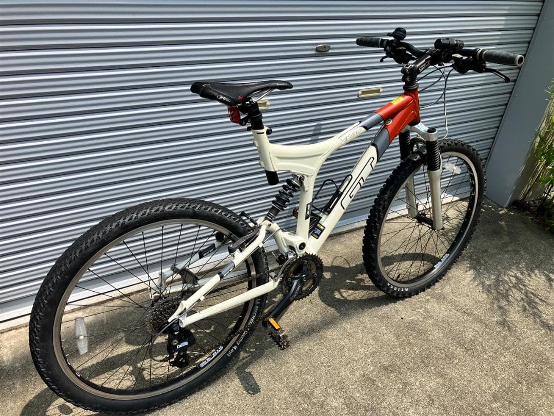 GT マウンテンバイク フルサスペンション 26インチ