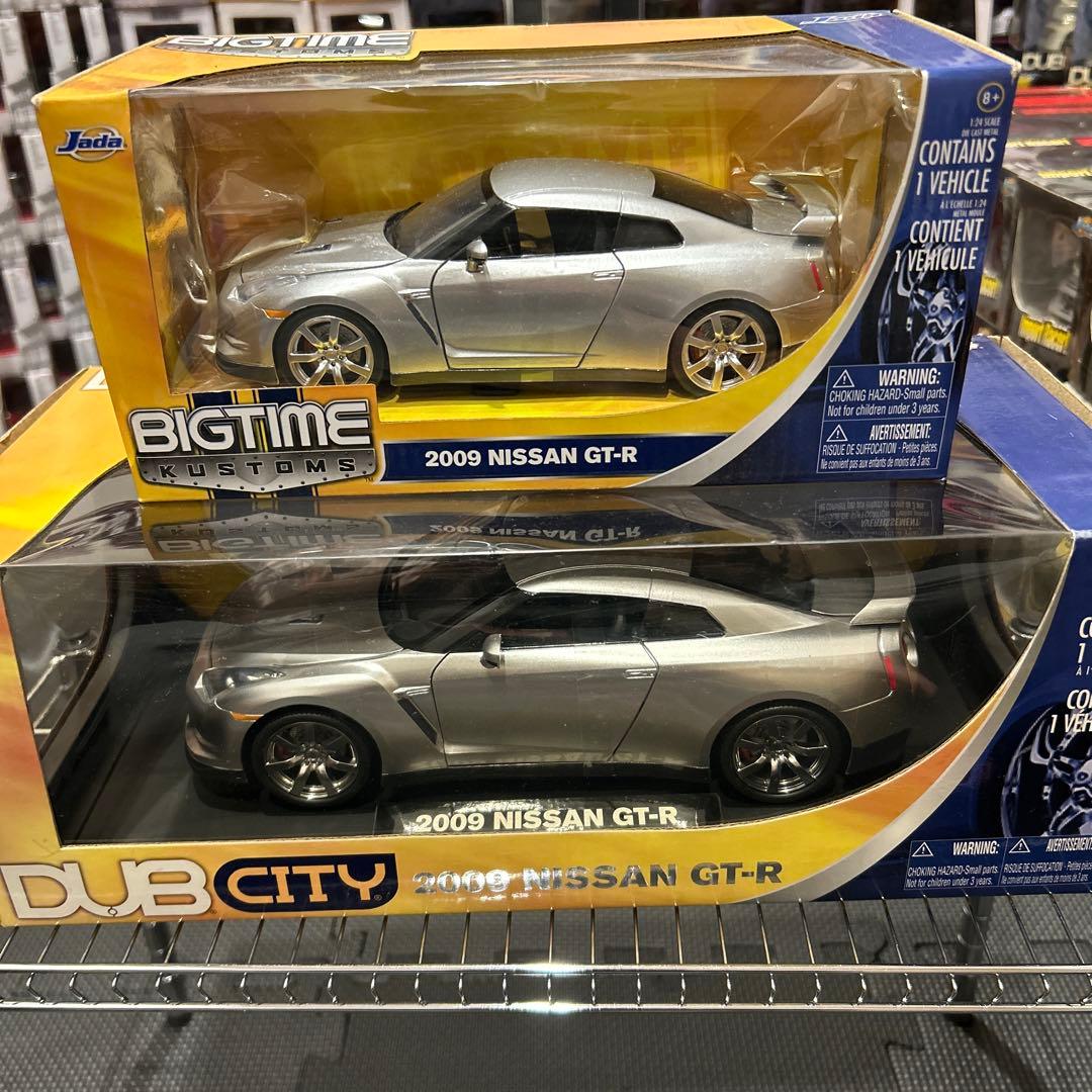 ミニカー 2009 NISSAN GTR