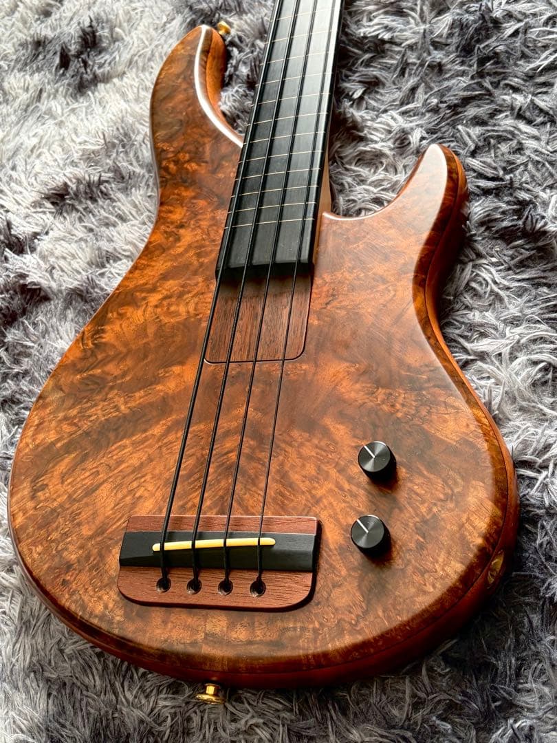 STR LS44P #435 フレットレスベース