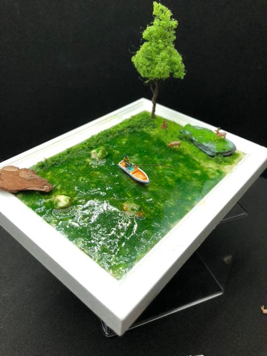 深い森の湧水湖　ジオラマ