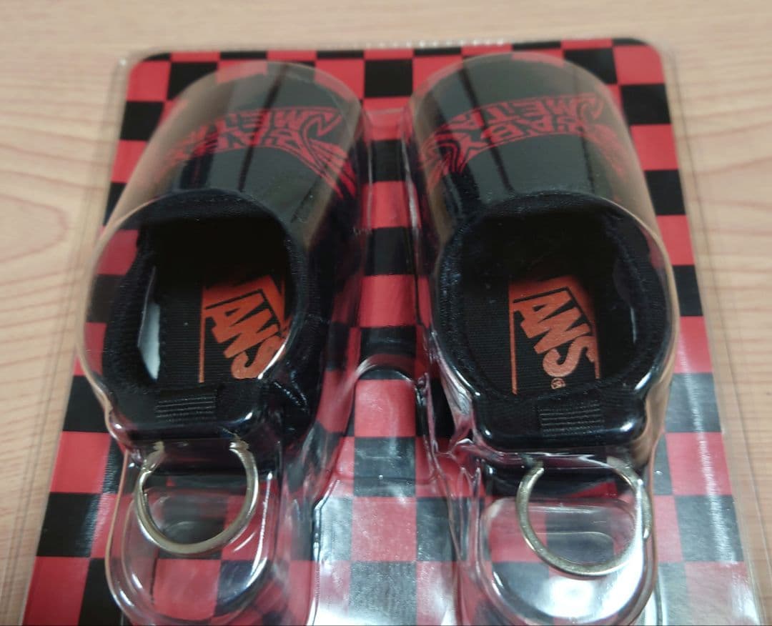 BABYL × VANSコラボ THE ONE 限定キーホルダー