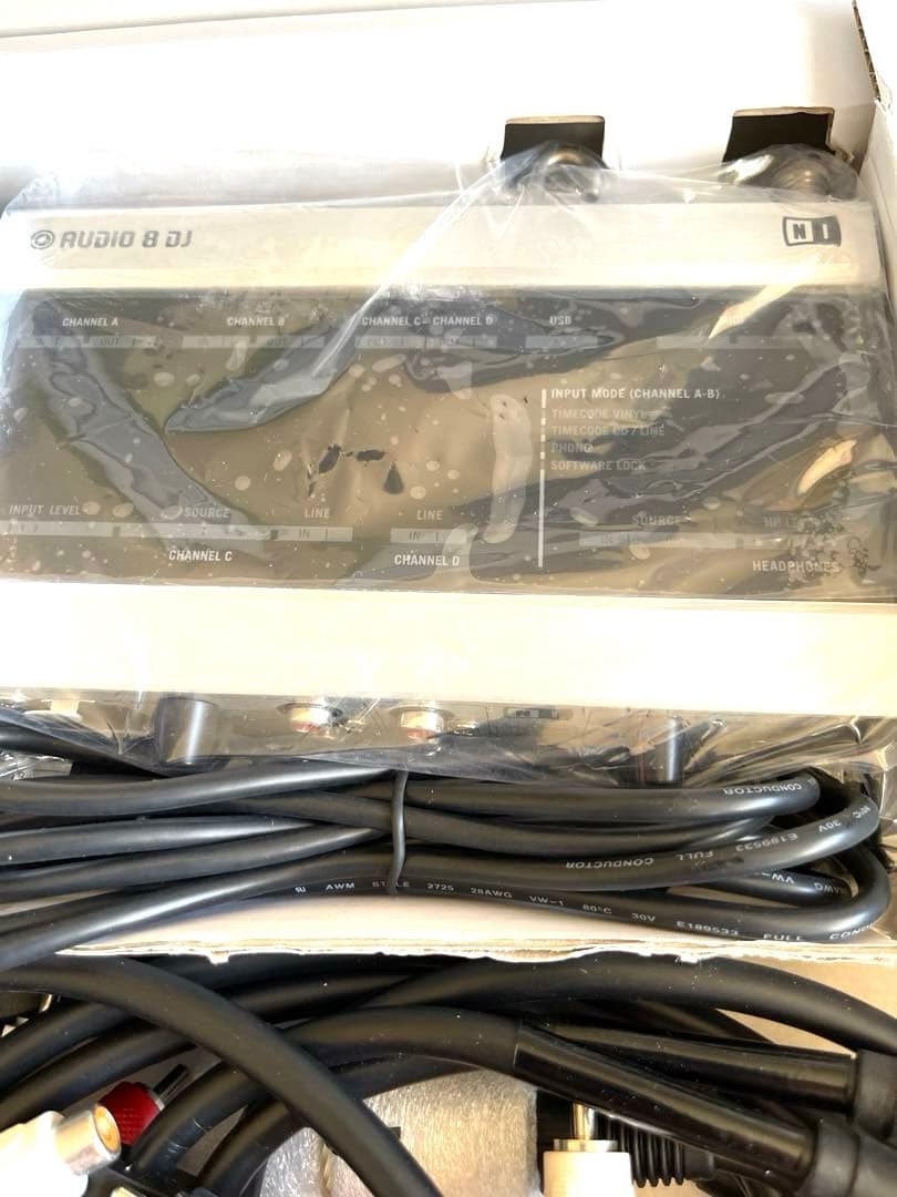 ✨未使用品✨TRAKTOR✨scratch