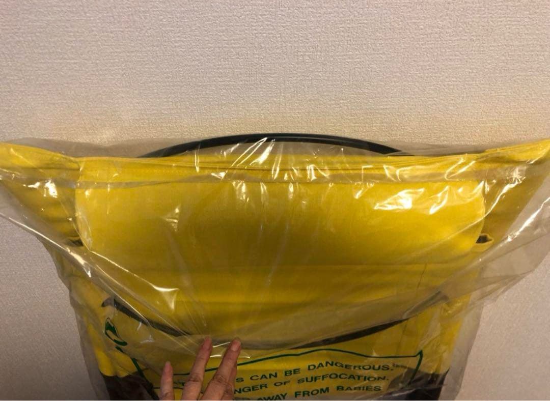 アクタス　チェアー　黄色と赤色の2脚　キャンプ•バルコニー用　室内用