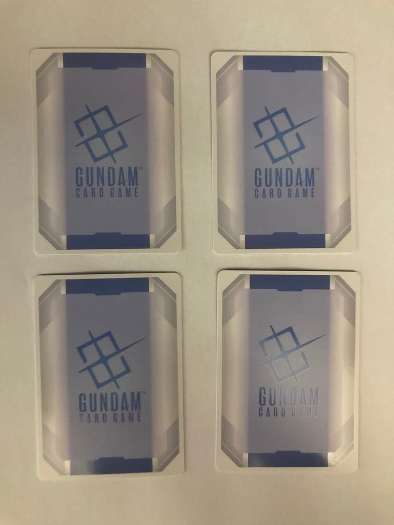 ガンダムカードゲーム　溢れる慈愛　パラレル　4枚