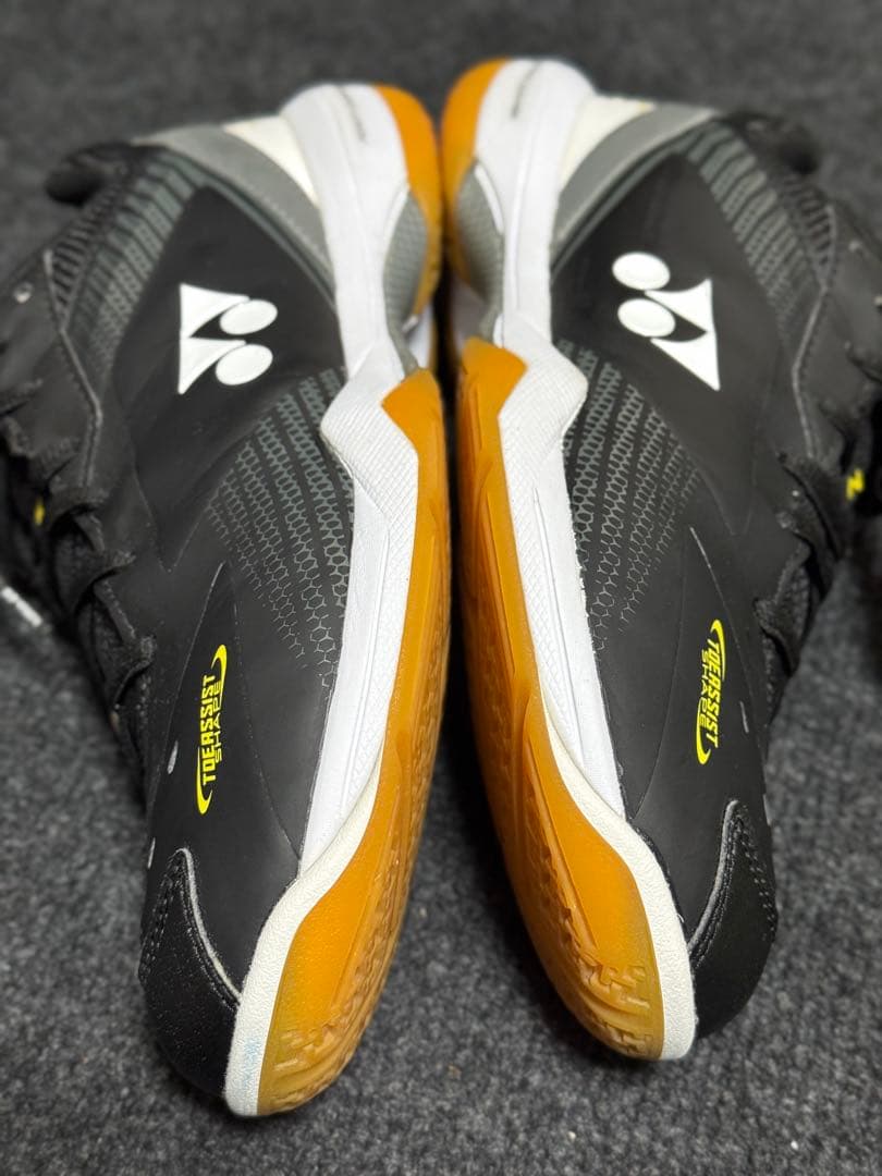 YONEX バドミントンシューズパワークション65Z3 ブラック25.5センチ