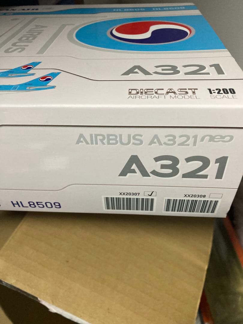 Korean Air エアバスA321 1/200 ＊価格変更