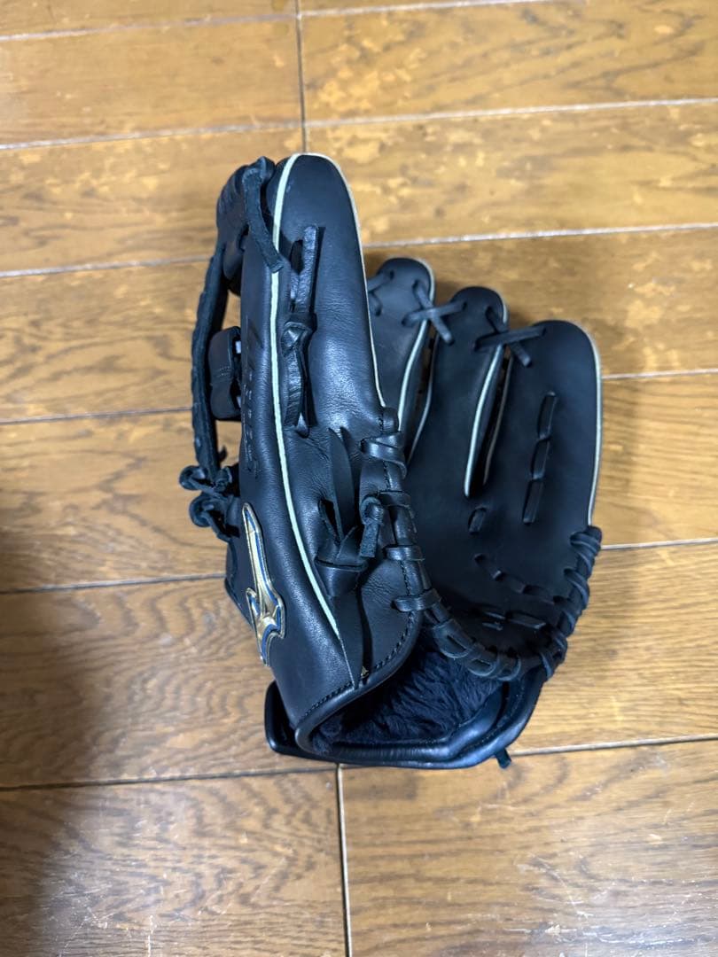 ミズノ 軟式グローブ 黒 オールラウンド用