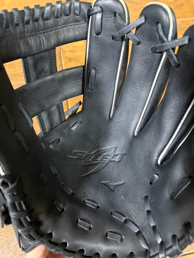 ミズノ 軟式グローブ 黒 オールラウンド用