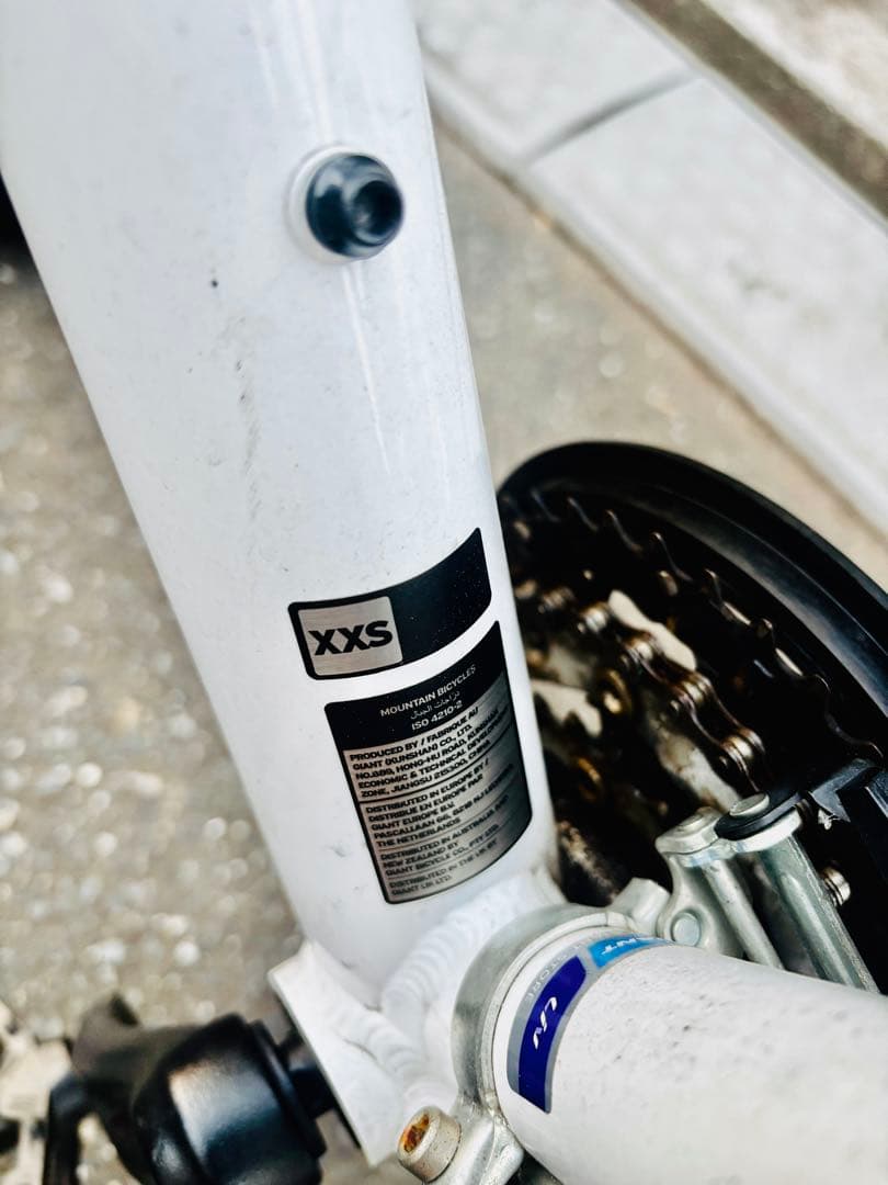 ジャイアント　白　MTB GIANT SNAP XXSサイズ　26インチ