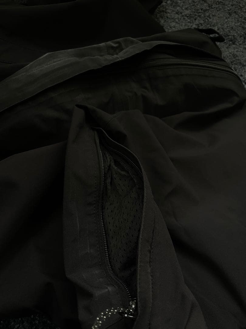 VOLCOM GORE-TEX ブラックスノーボードウェア