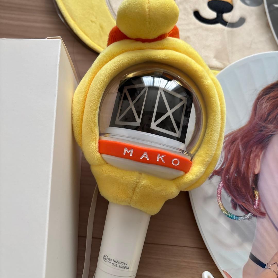 NiziUペンライト マコ