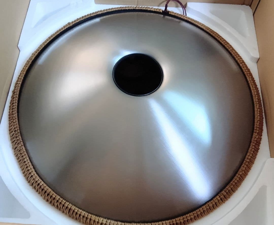 ハンドパン　56センチ　12音　A＝432Hz　Dマイナー　新品