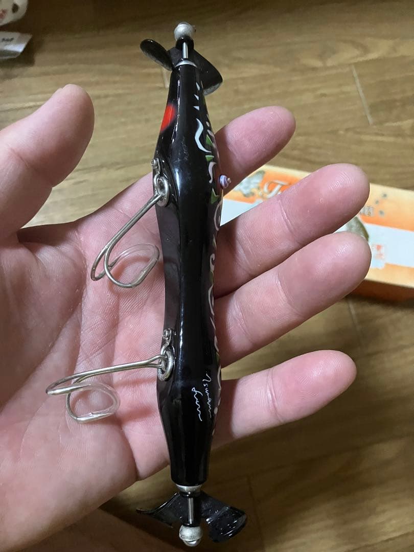 津波ルアーズ　キリン？？新品①