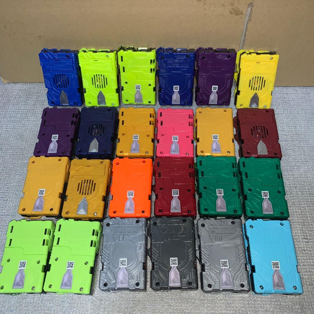 仮面ライダーセイバー ワンダーライドブックセット