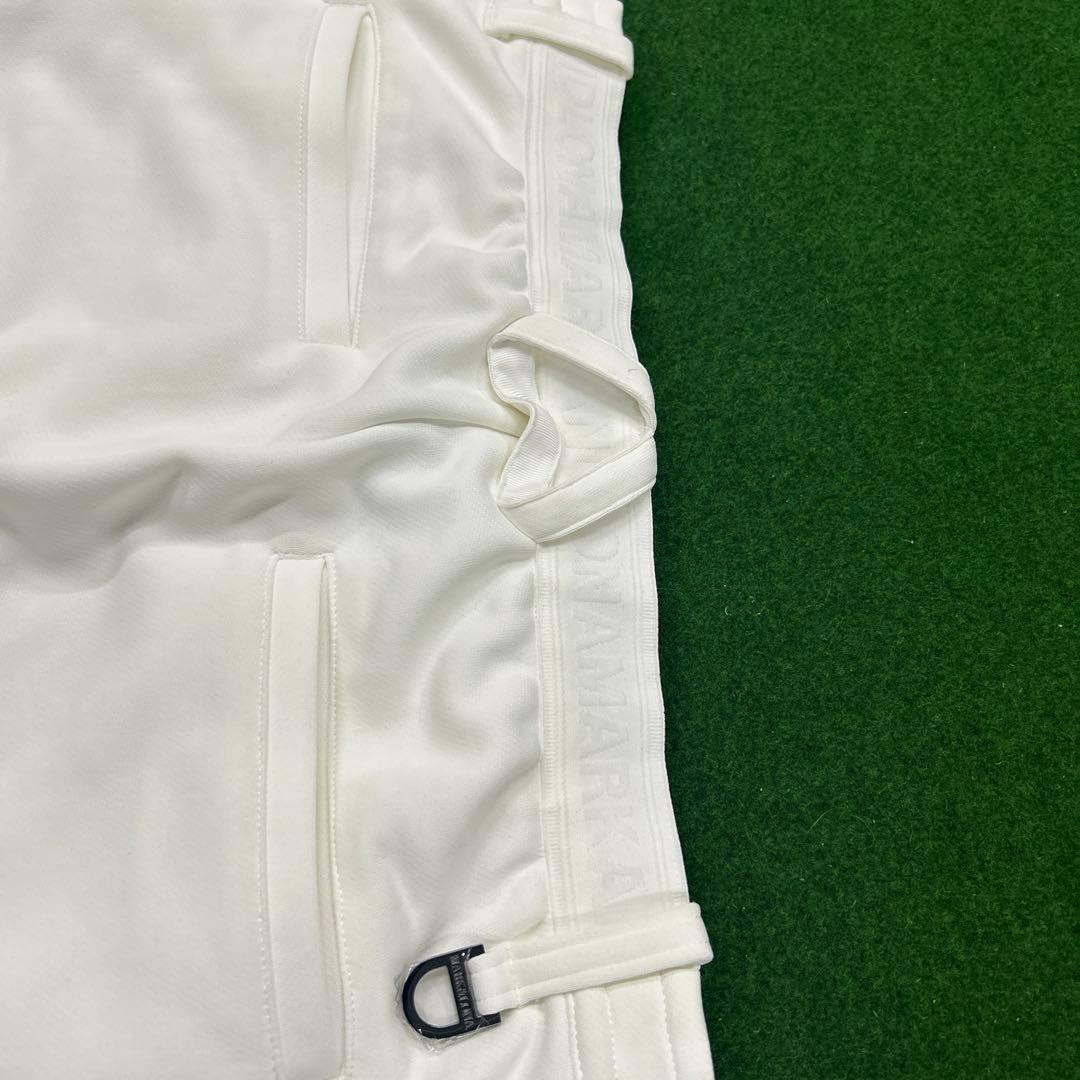 MARK&LONA フード付きホワイトジャケット