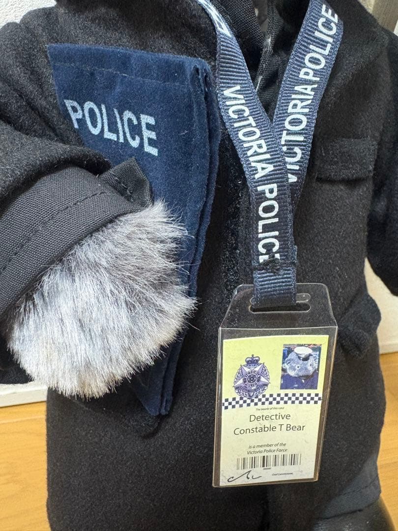 警察ぬいぐるみ　メルボルン　私服刑事バージョン