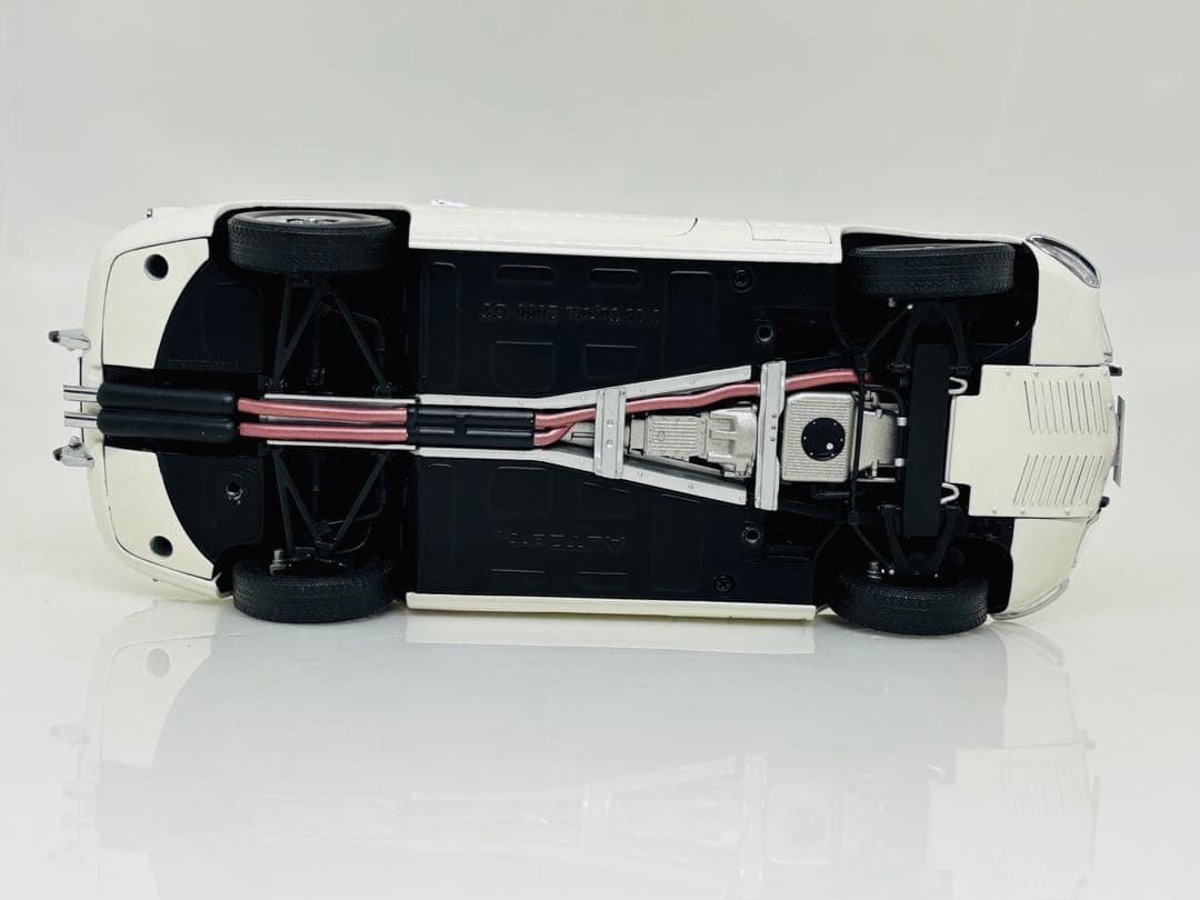 パ*ル様 1/18 AUTO art オートアート トヨタ 2000GT 大型精