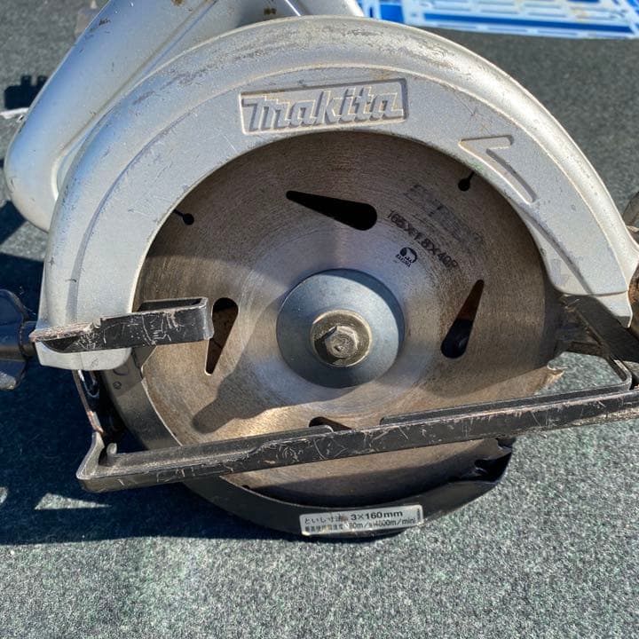 マキタ丸ノコ5607A