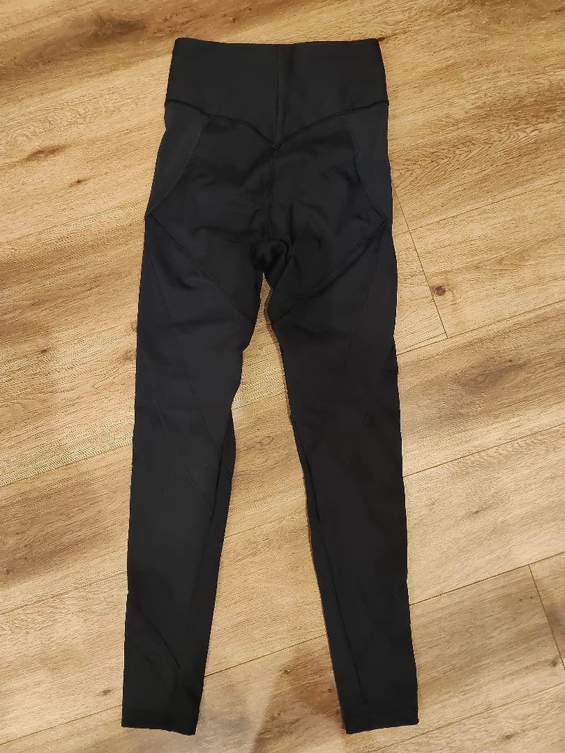 リントスル　Rintosull 公式ウェア　Lサイズ