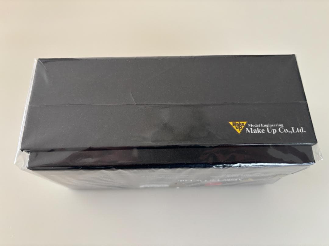 メイクアップ SKYLINE 2000 GTR 1973 ホワイト EM394A