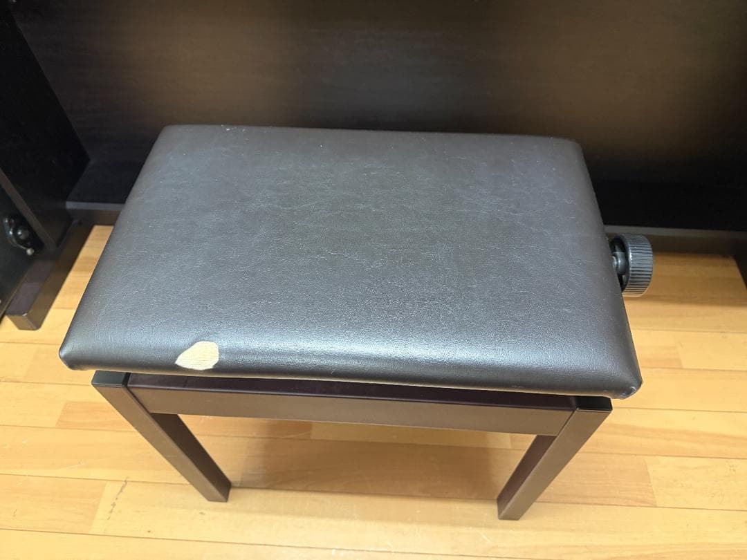 ローランド 電子ピアノ RP301-RW 埼玉県草加市手渡しのみ