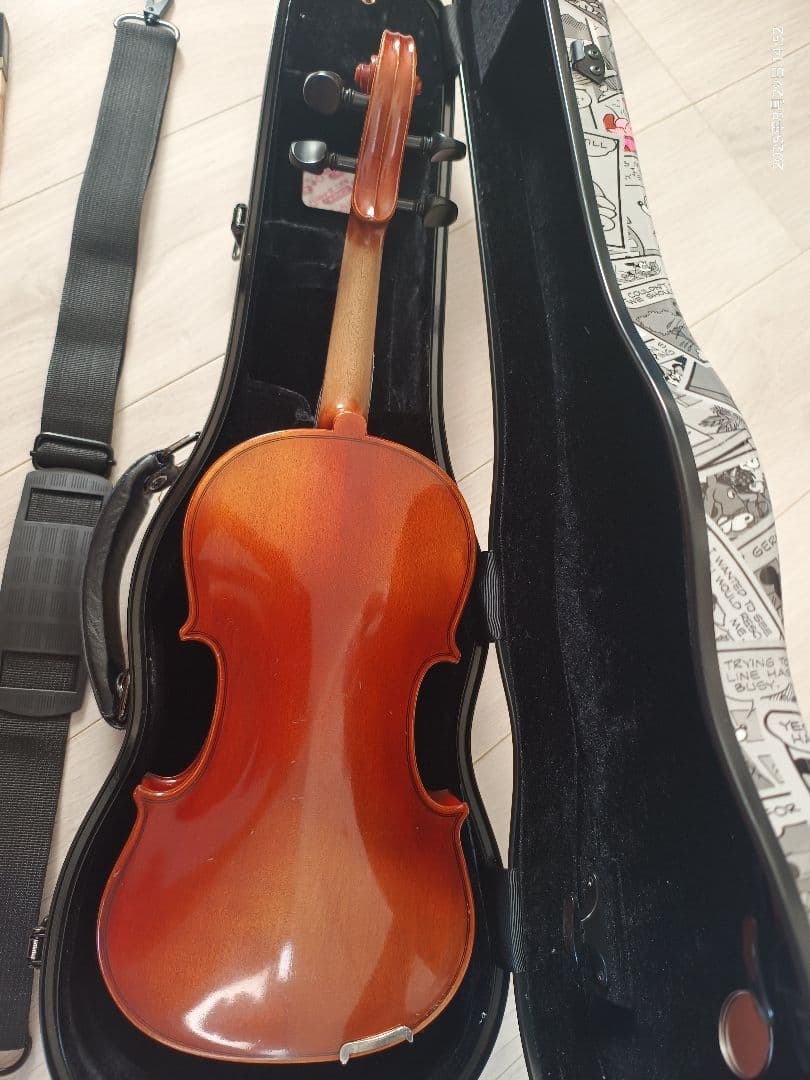 SUZUKI バイオリンとデザインケース付き詳しくは写真ご覧ください