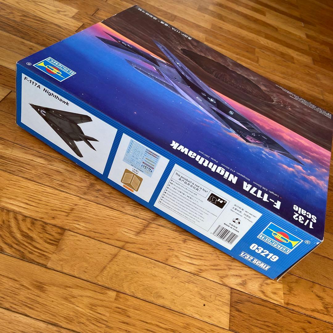 トランペッター 1/32 F-117A ナイトホーク AFVクラブ キャノピー付