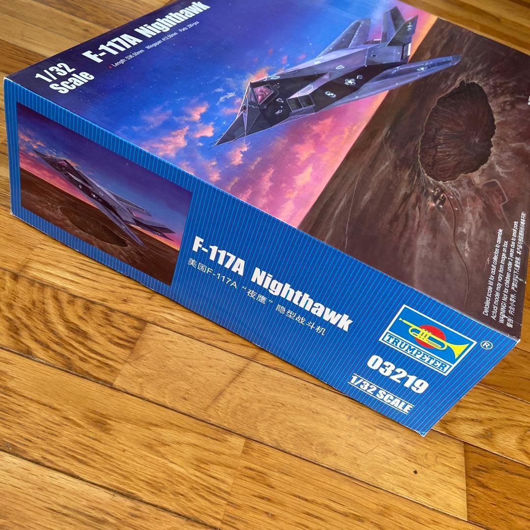 トランペッター 1/32 F-117A ナイトホーク AFVクラブ キャノピー付