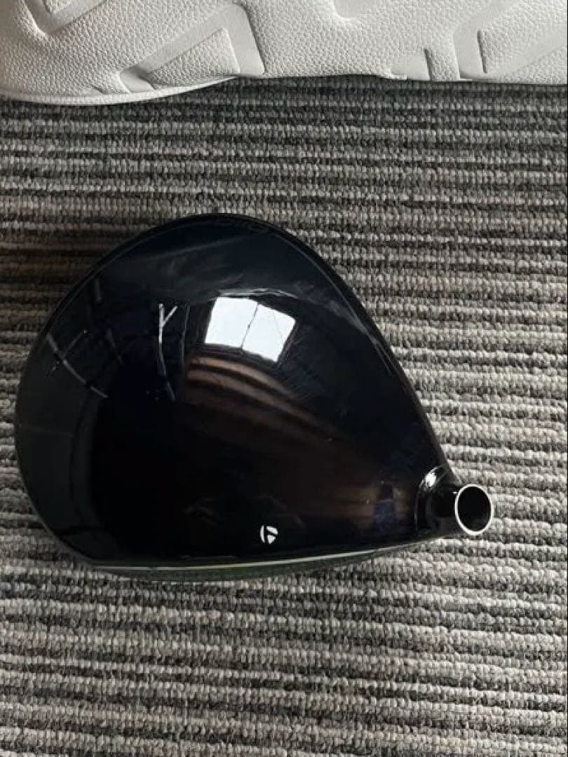 テーラーメイド　Qi10 ドライバー10.5度 ヘッドのみ　カバーあり