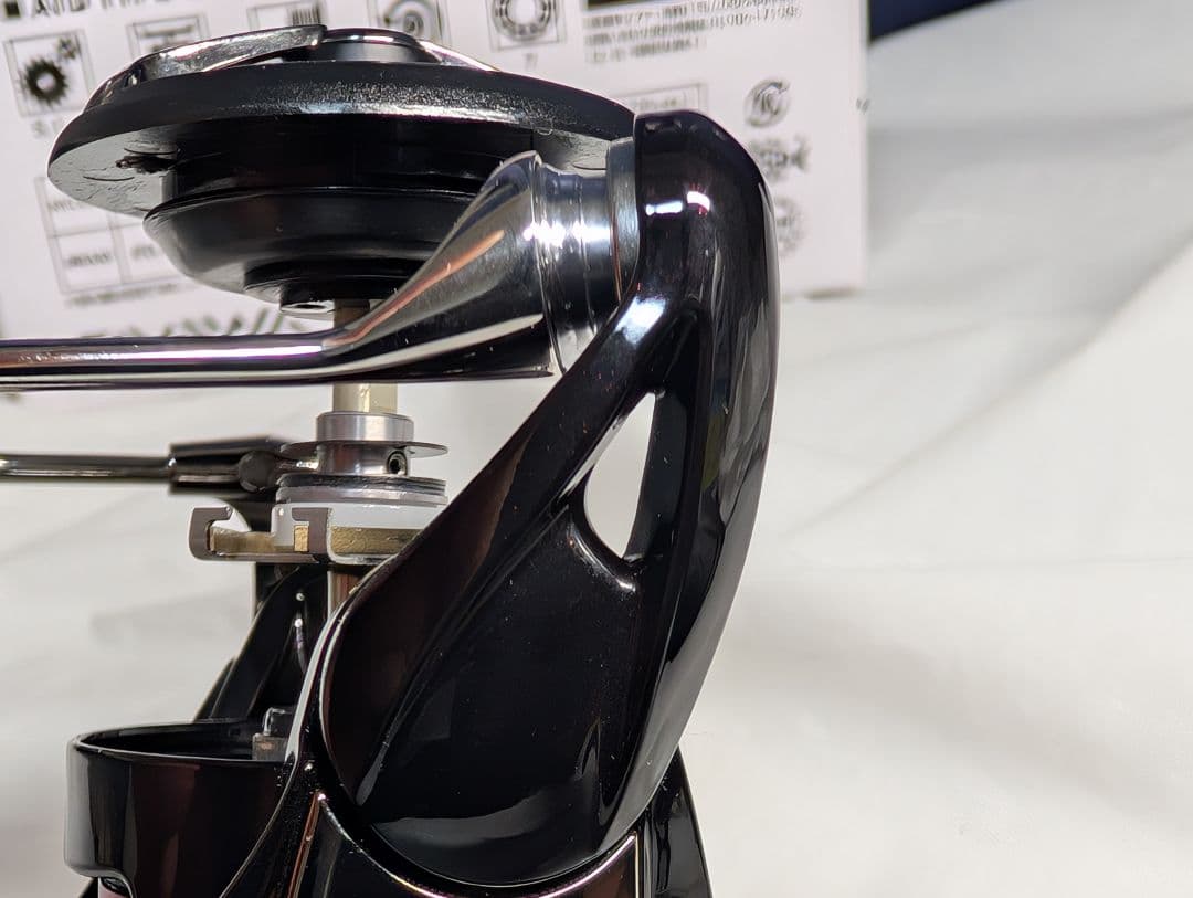 ダイワ　 23月下美人　管981FD LT2000S 本体のみ　ボディ　美品