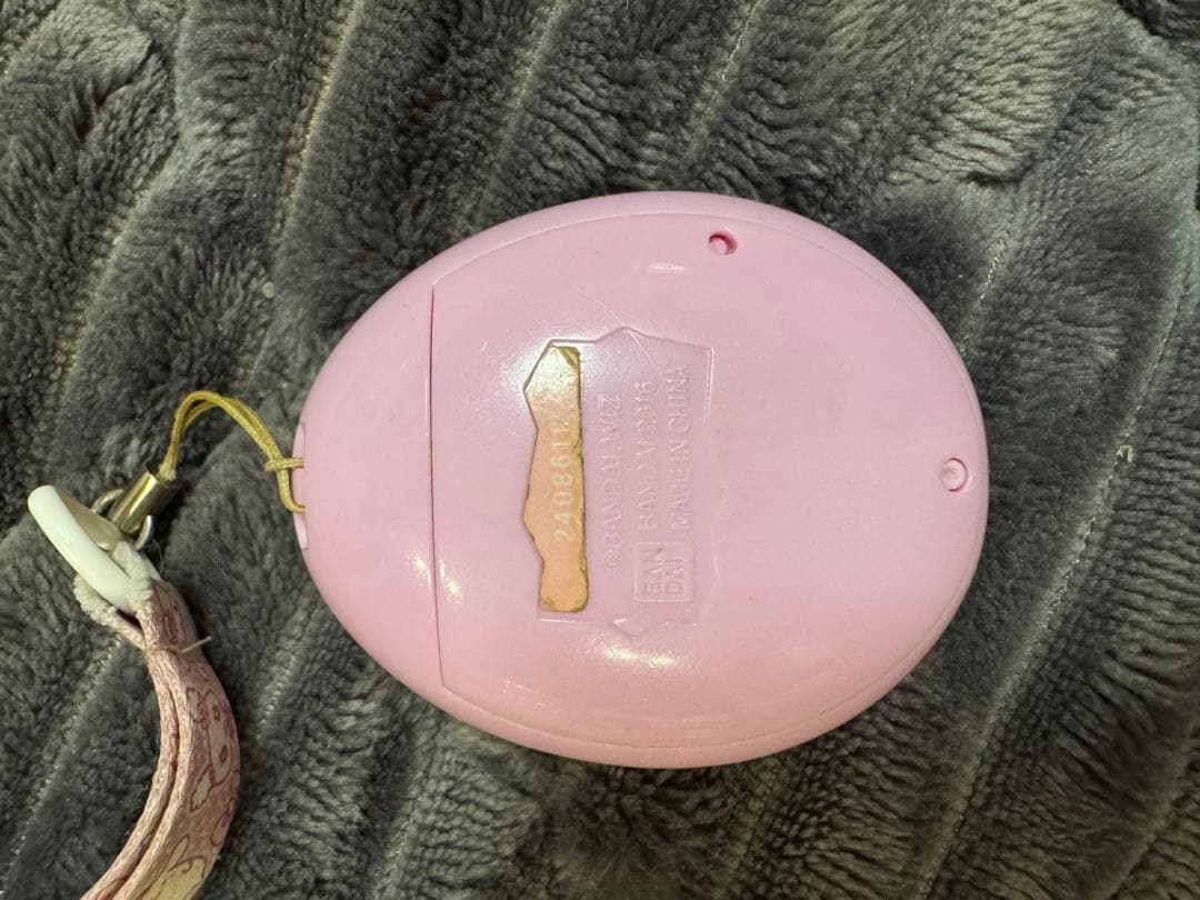 たまごっちみーつ　サンリオキャラクターストラップ付き