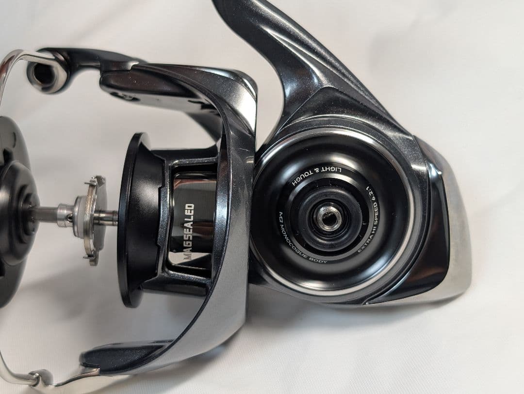 新品　ダイワ　管164HDM 24ルビアス LT5000D-CXH 本体　ボディ