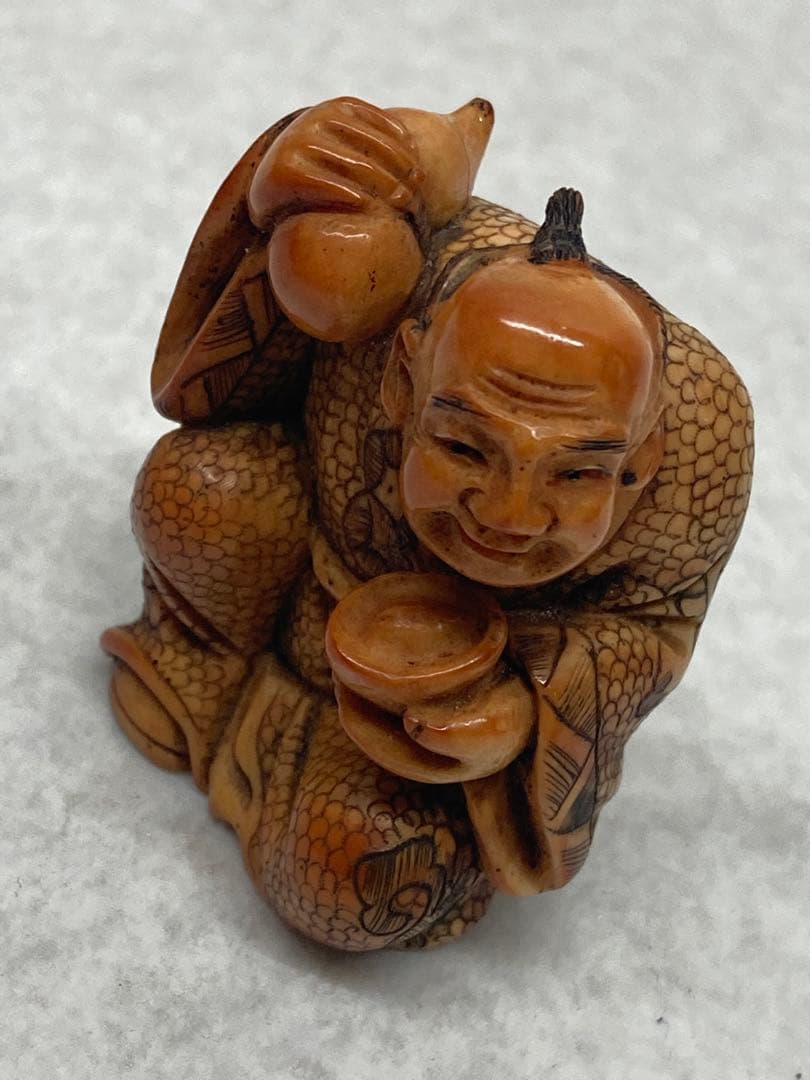 江戸 マンモス 根付 宝山 在銘 酒壺 和服 古美術骨董品 天然素材 彫刻 提物