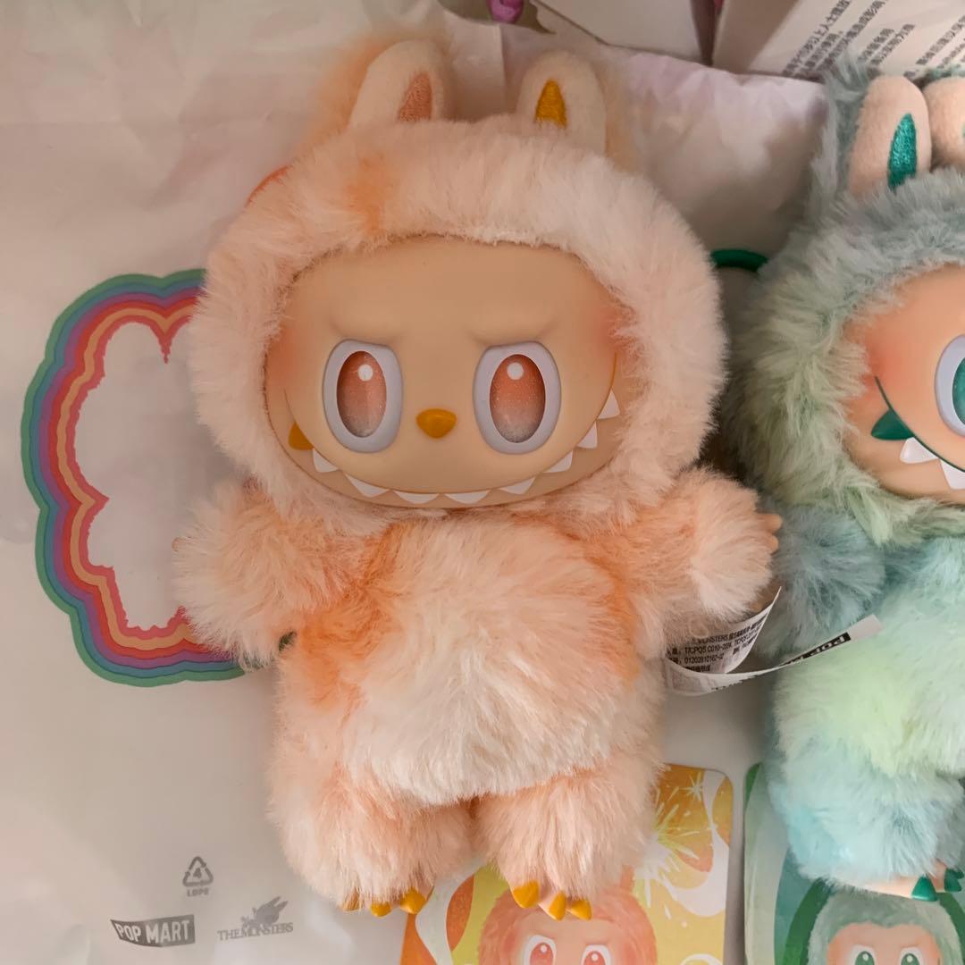POP MART Big into Energy ぬいぐるみペンダント ラブブ