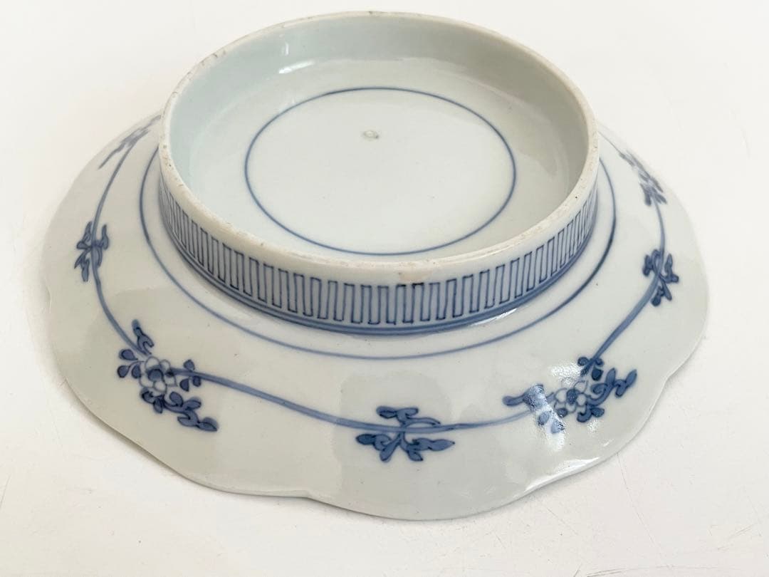 #3骨董　アンティーク　藍柿右衛門　染付　菊雲鶴文様　輪花皿　高脚皿　古伊万里