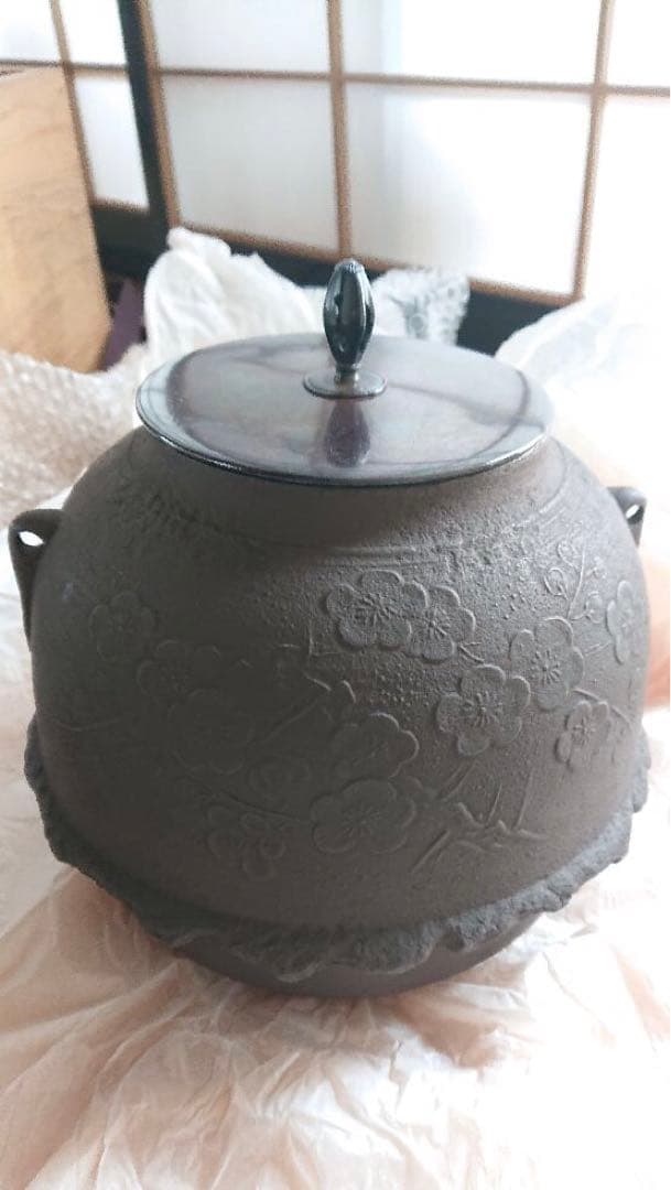 松梅紋　真形釜　釜師　畠春斎　氏作　共箱入