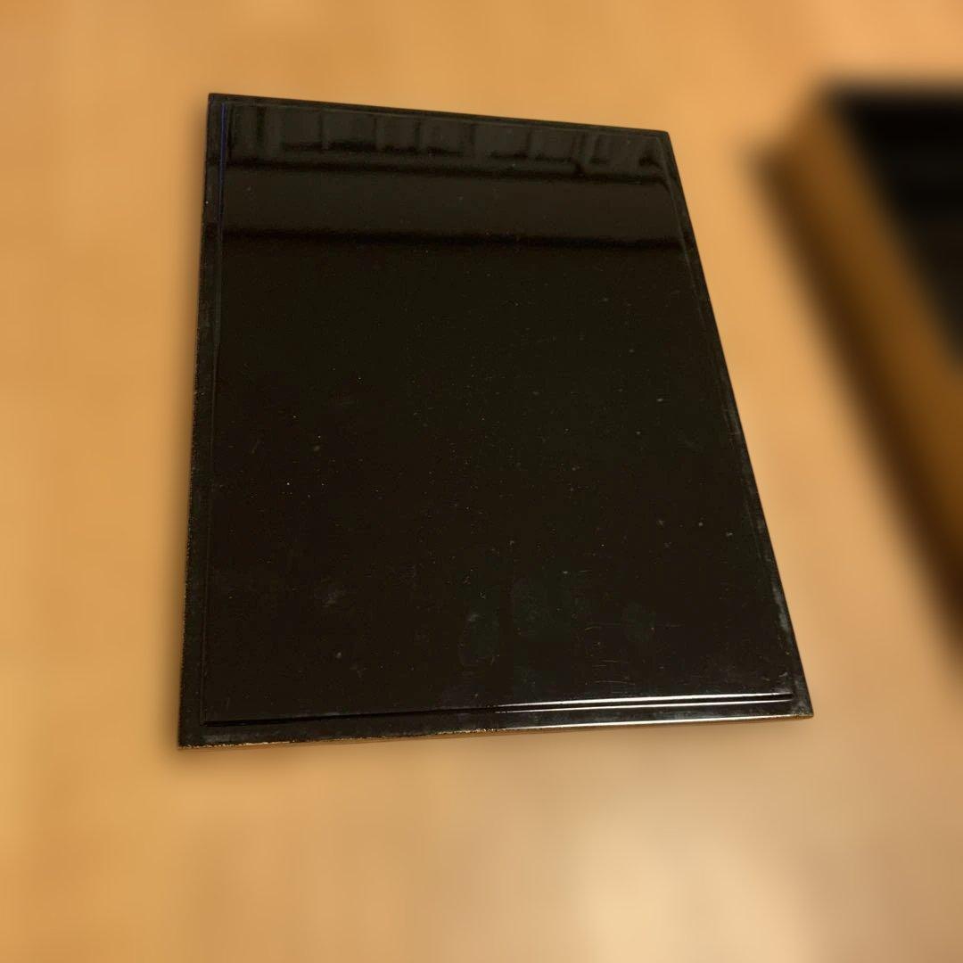 漆器重箱 花と鳥のデザイン