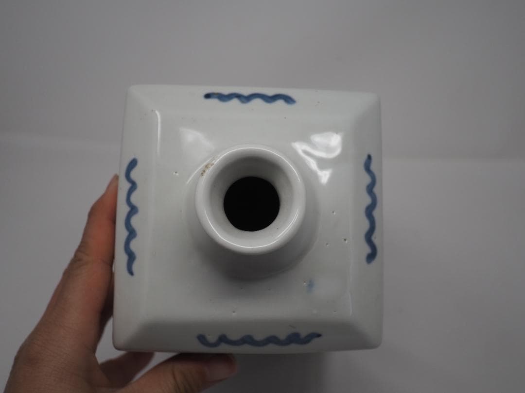 染付兎文白磁徳利　角瓶　李朝　ウサギ　漢詩　-SO