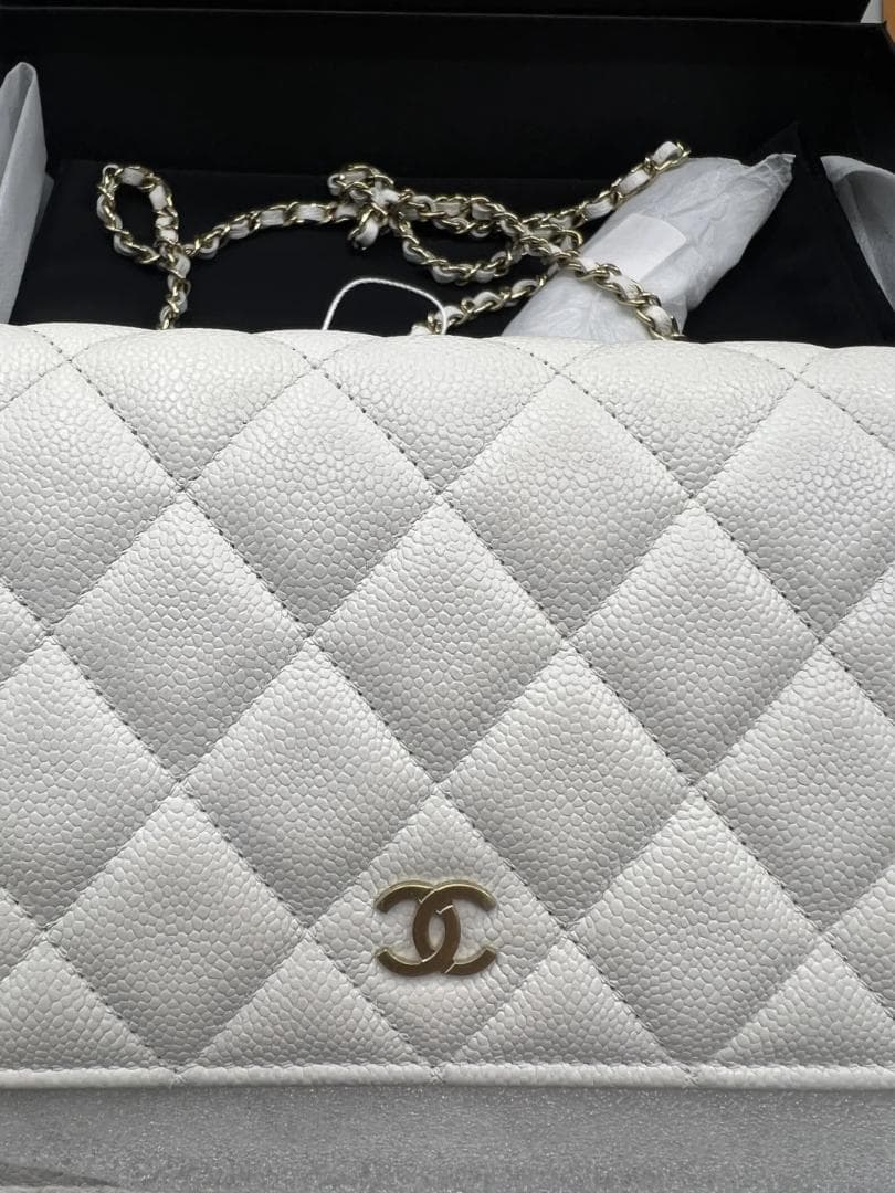 CHANEL チェーンウォレット キャビアスキン ゴールド金具