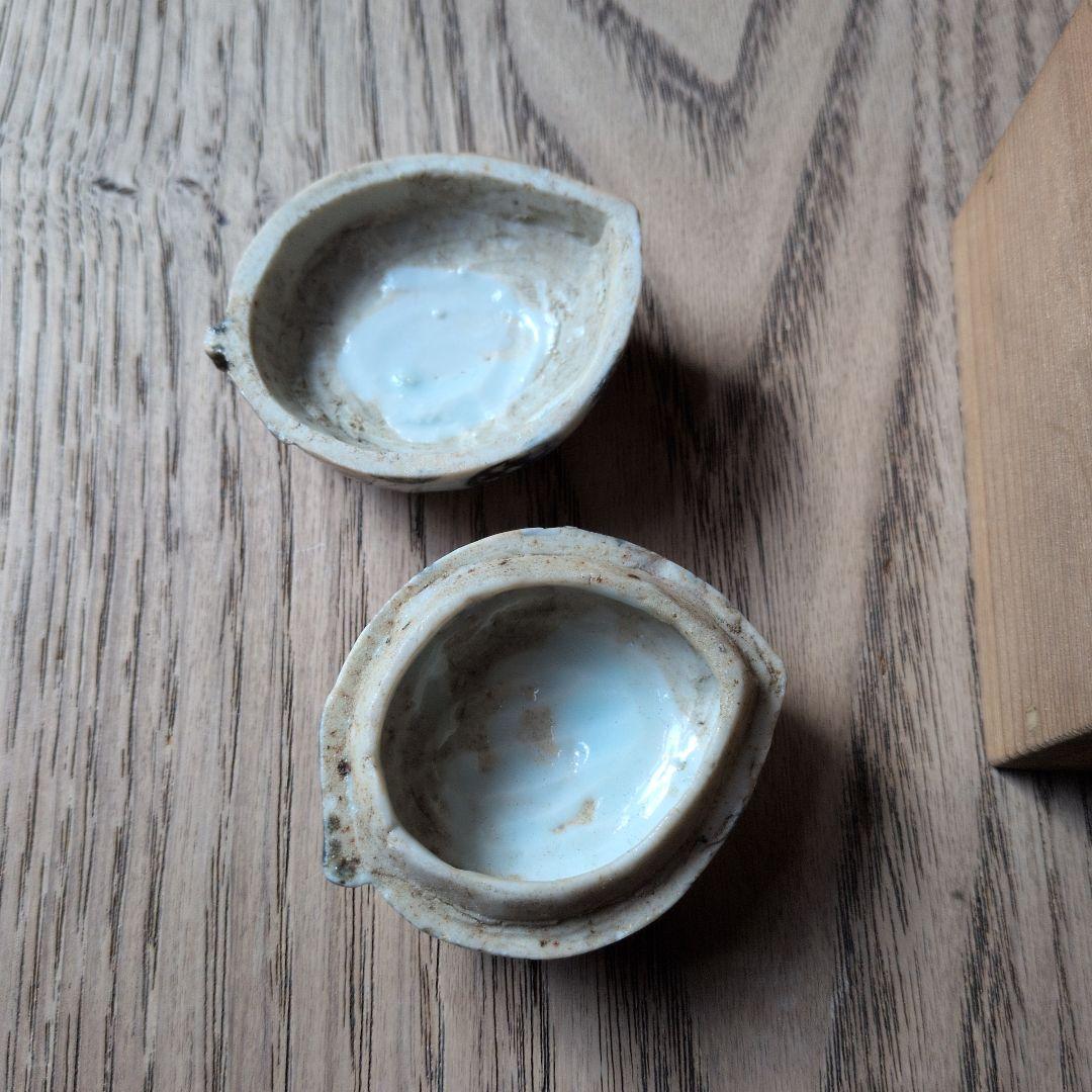 古伊万里　丸紋染付　桃形　 蓋付き香合 木箱付き