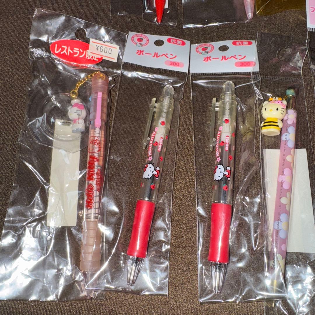 ハローキティ　シャーペン　ボールペン