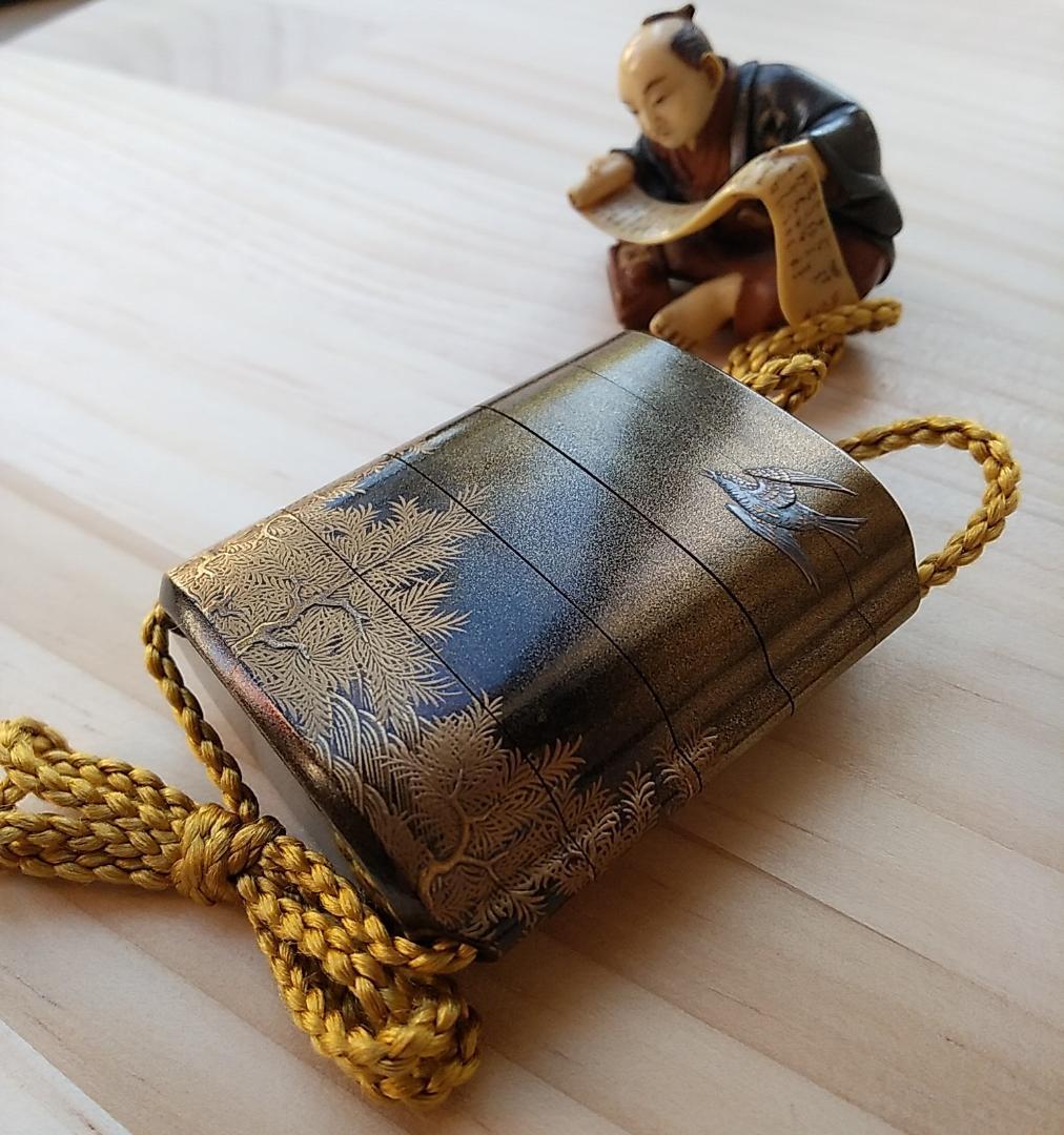 春井恒眠作　紀伊高野山玉川蒔絵印籠　人物根付