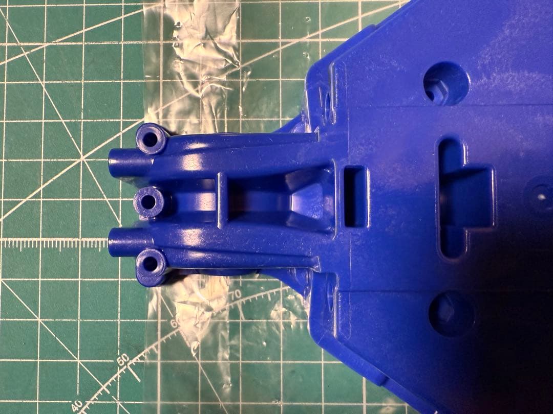 フ*ン様 タミヤ　TT-02 ロワデッキ　レッド　ブルー