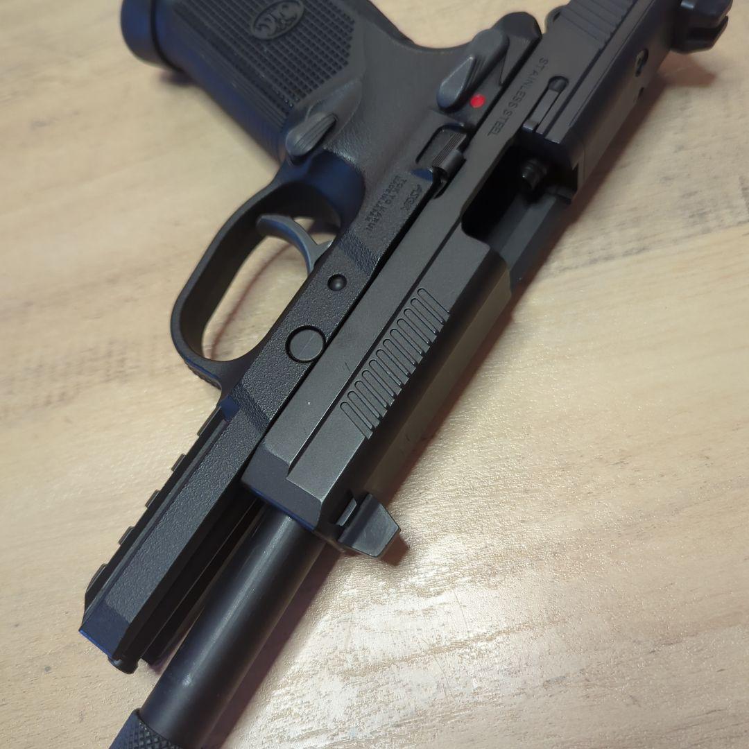 FNX-45 Tactical ガスガン 2マガジン付き