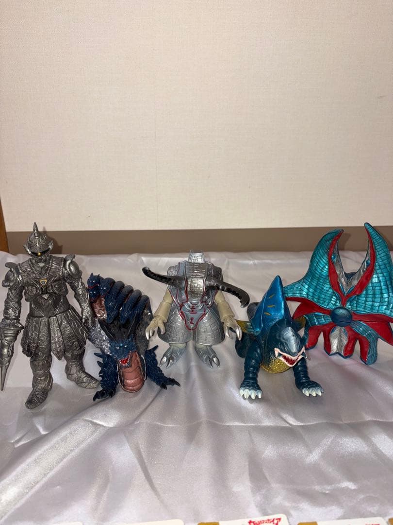 ウルトラマンガイア 怪獣ソフビセット 一部タグあり