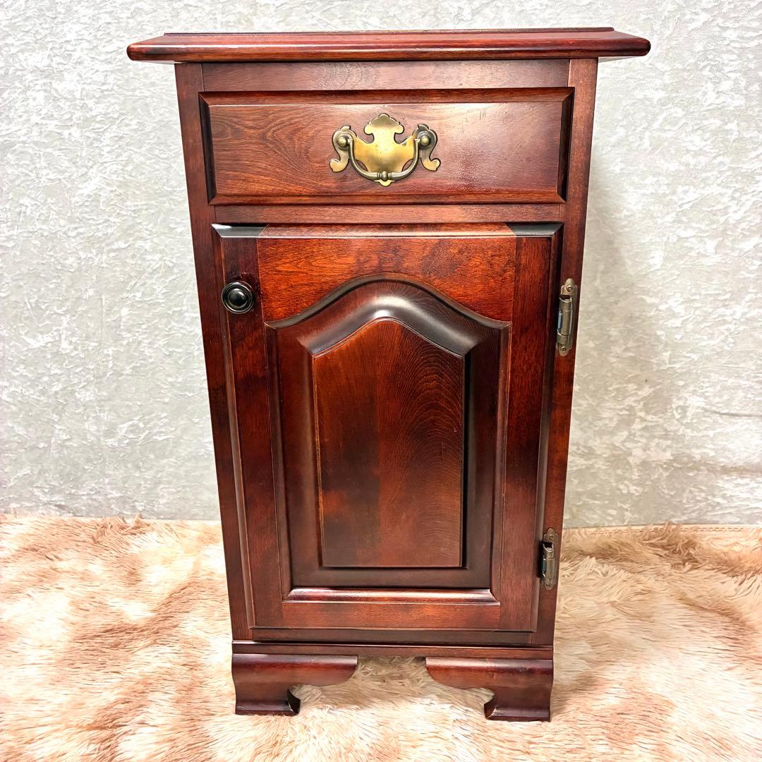 EARLY AMERICAN アーリーアメリカン キャビネット サイドテーブル